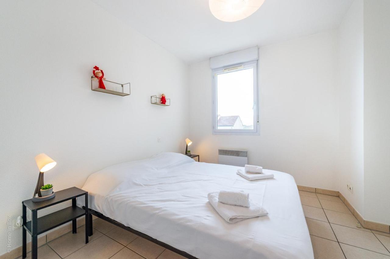 Amazing Cocoon Apartment บุสซี-แซ็ง-ฌอร์ฌ ภายนอก รูปภาพ